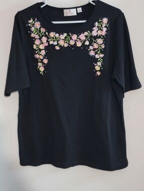 Quacker Factory Black Short-Sleeve Top with Pink Floral Embroidery NWOT